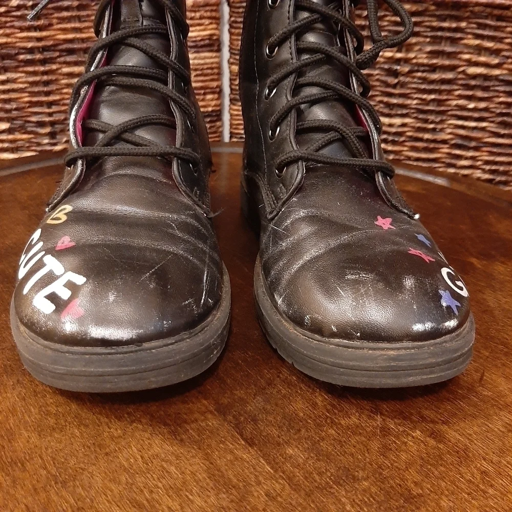 Skechers Boots Girls 3 Black Gravlen Combat Rainbow Kids Grunge Hipster Pride